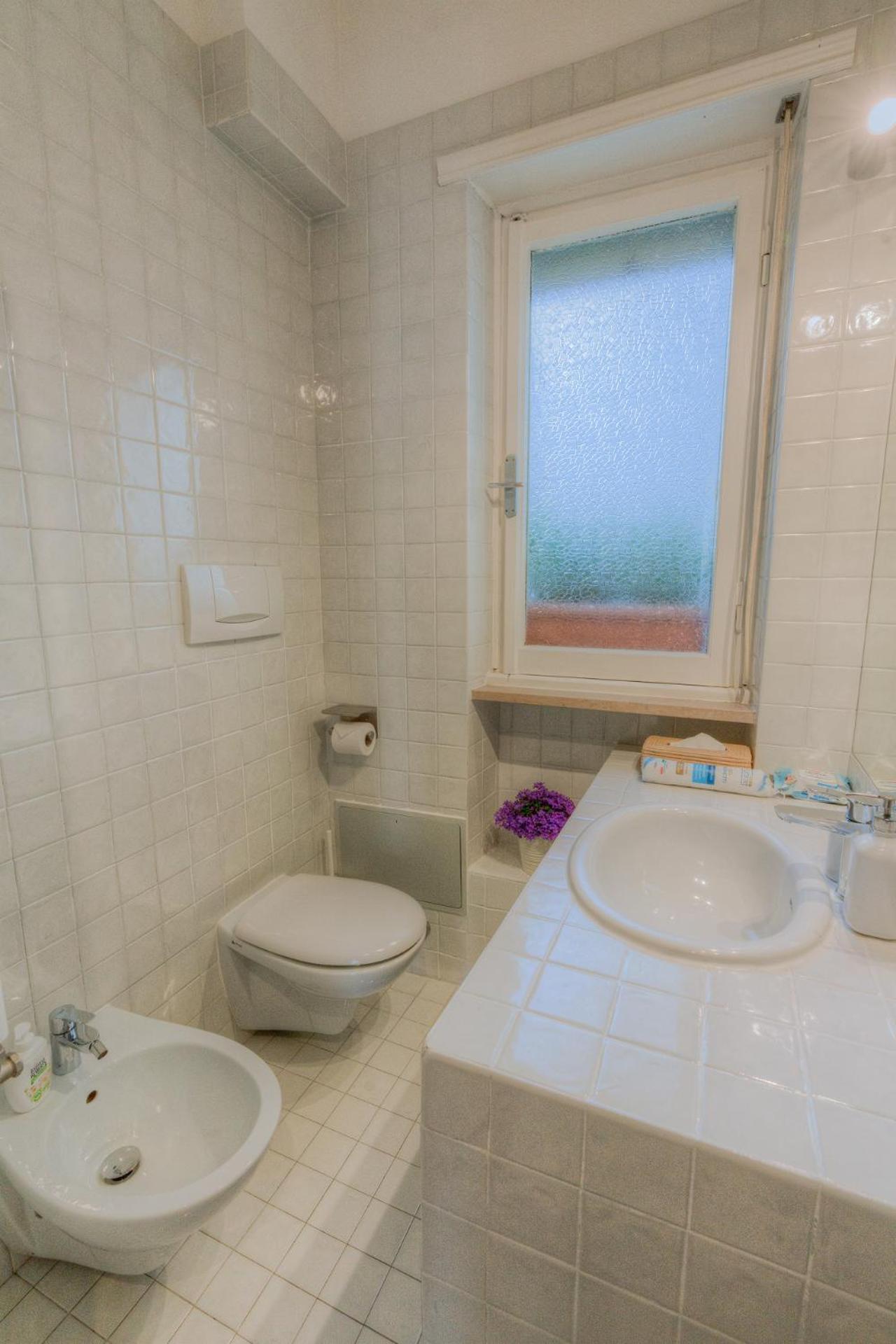 La Casa Sul Mare Bed & Breakfast Civitavecchia Ruang foto