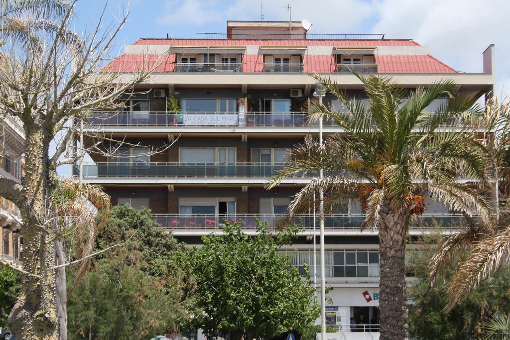 La Casa Sul Mare Bed & Breakfast Civitavecchia Bagian luar foto