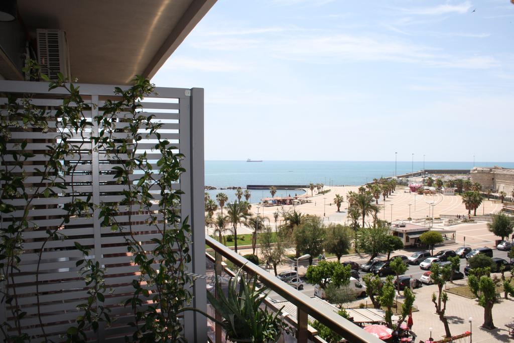 La Casa Sul Mare Bed & Breakfast Civitavecchia Bagian luar foto